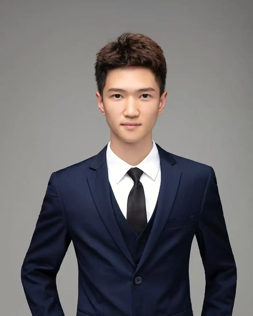 Peng Luo, founder of Lupeak Parts Sourcing